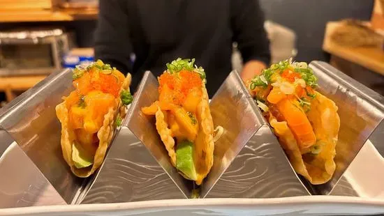 Spicy Salmon Tacos