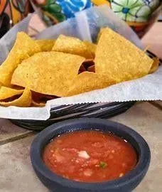 Extra Chips & Salsa (to-go)