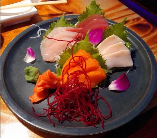 36. Sashimi Appetizer