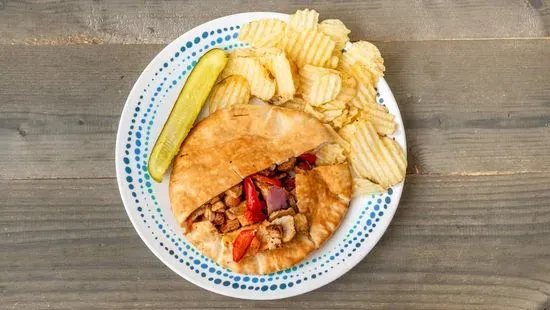 CAJUN CHICKEN PITA