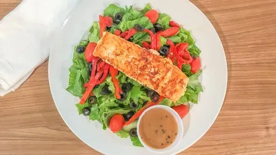 GRILLED CHICKEN GARDEN SALAD