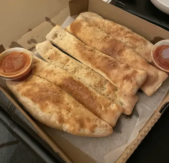 Breadsticks with Marinara Sauce (6)