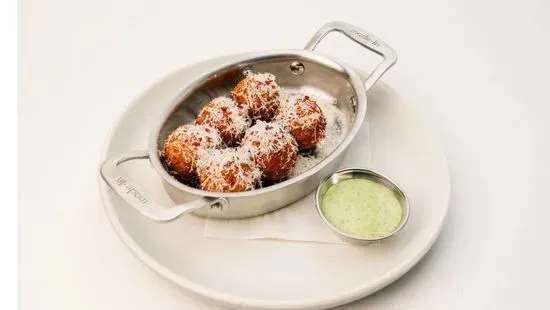 Cacio E Pepe Arancini