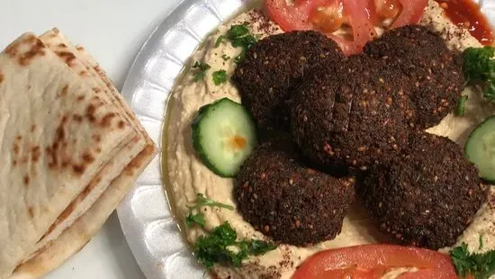 16. Falafel Hummus Mixed Platter