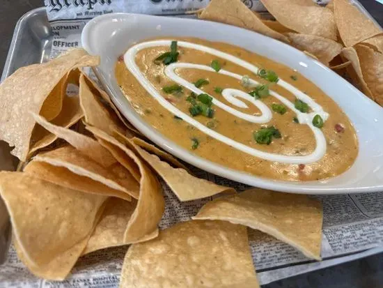 Southwest Queso & Chips