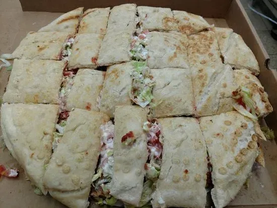 BLT pizza