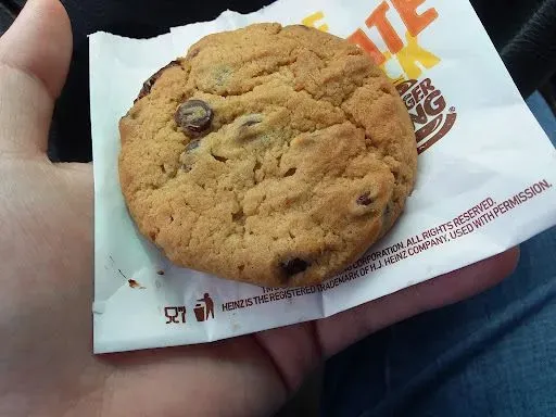 2 Chocolate Chip Cookies