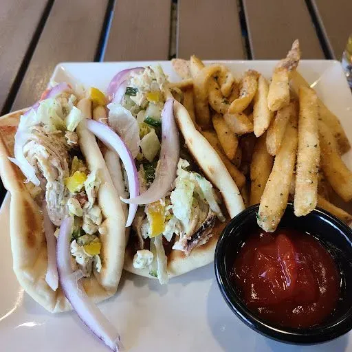 Grilled Chicken Pitas