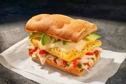 Chipotle Chicken, Egg & Avo Sandwich