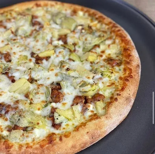 Tiki Tiki Pizza