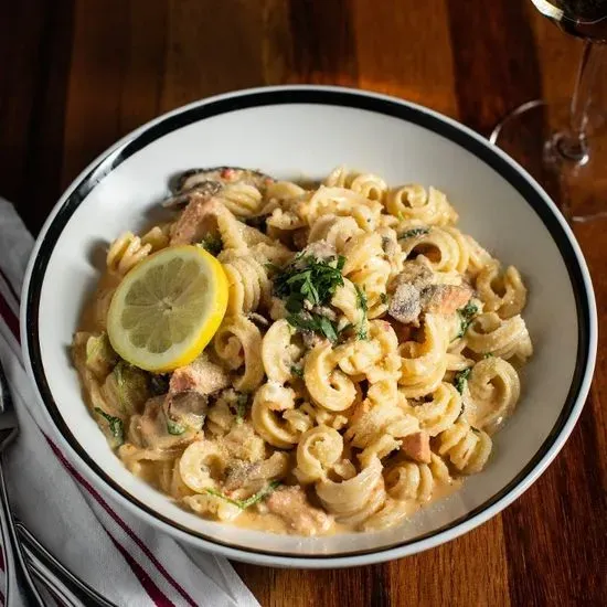 Northwest Applewood Smoked Salmon Pasta