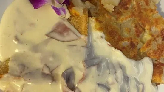 Creamed Chipped Beef w/ 2 Eggs