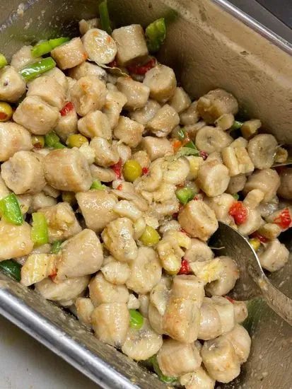 Guineos en escabeche (green bananas with peppers and onions)