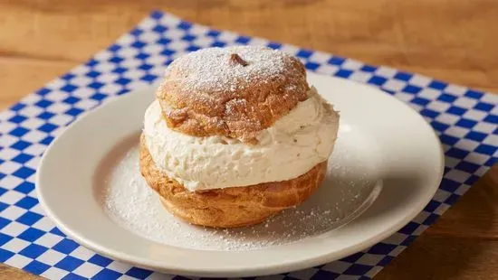 Bavarian Cream Puff