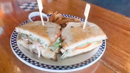 “Screaming Good” Grilled Chicken Sandwich