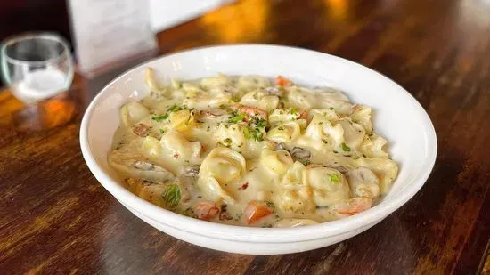 Cheese Tortellini 3 Cheese Sauce