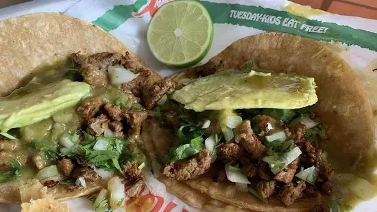 Tacos de Barbacoa de Res