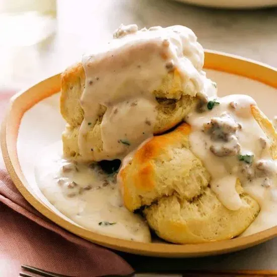 BISCUITS & SAUSAGE GRAVY Large