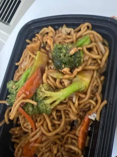 Chicken Lo Mein