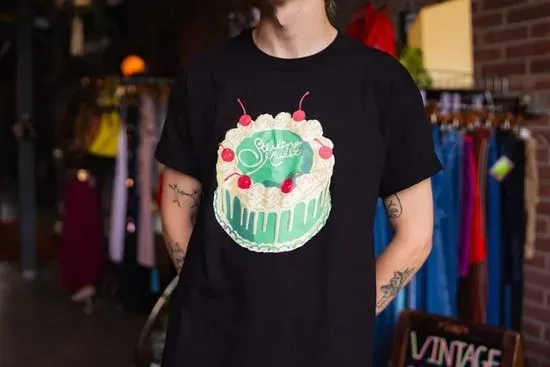 Cake Design T-shirt (Black)