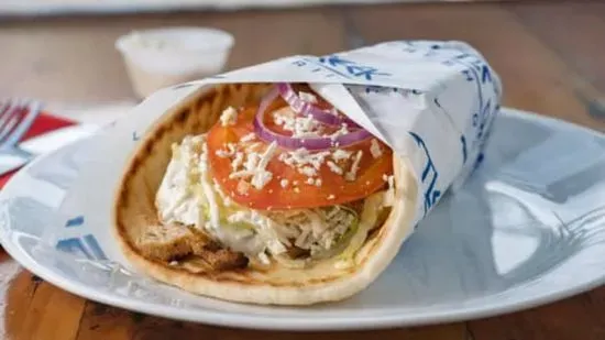 GREEK CHICKEN PITA