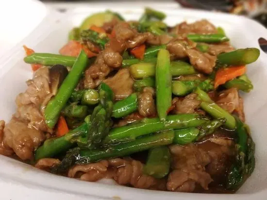 H04. Asparagus Beef