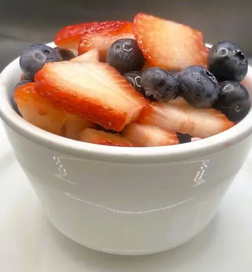 CUP OF FRESH BLUEBERRIES AND STRAWBERRIES