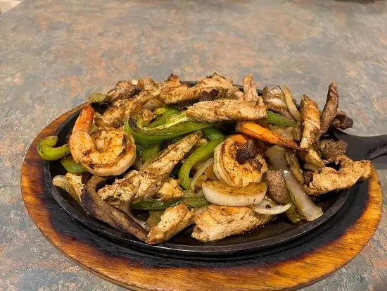 29. Shrimp, Chicken & Beef