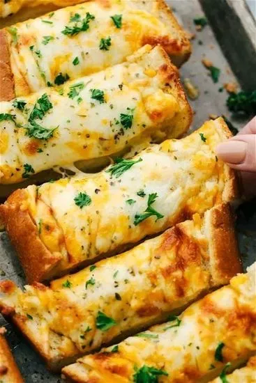 Garlic Bread with Cheese