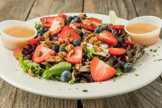 White Balsamic & Berry Caramel Salad