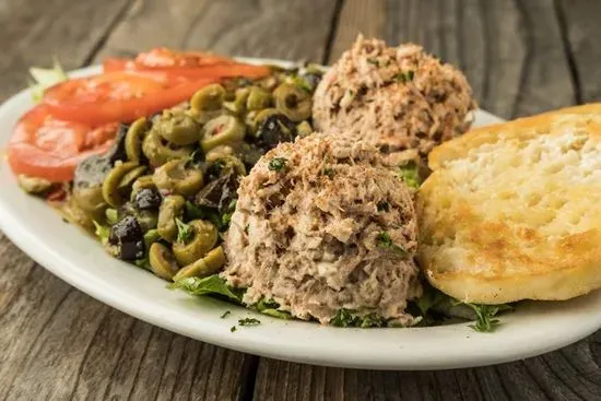 Tuna Salad Platter