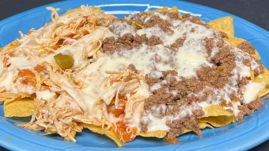 Nachos With Beef And Chicken