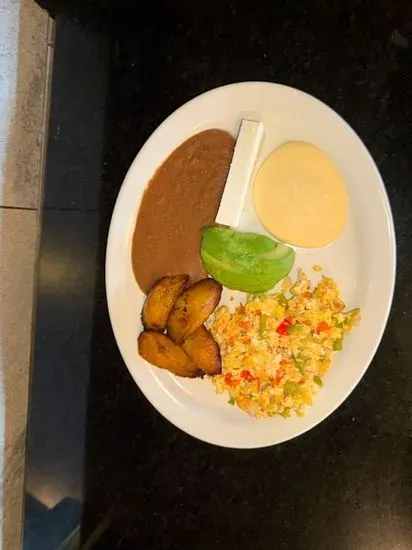 Desayuno Salvadoreño