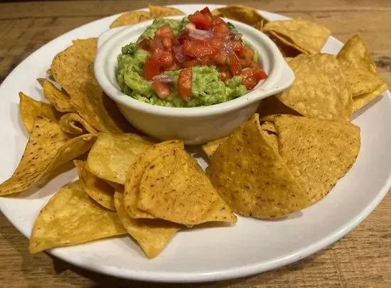CHIPS + GUAC
