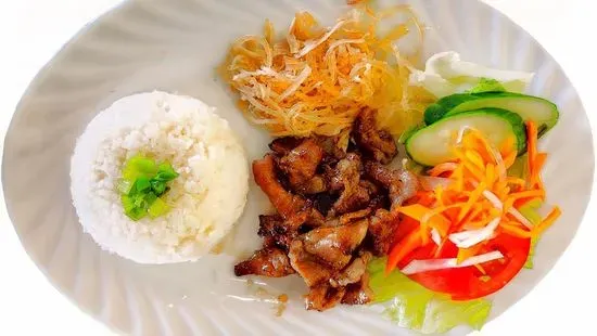 C2. Com Bi Suon Nu Rung / Char-grilled Pork Steak & Shredded Pork