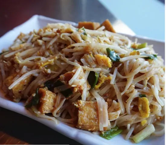 L- Vegetable Pad Thai