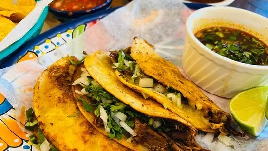  Birria Or Chicken Tacos (Quesabirria)