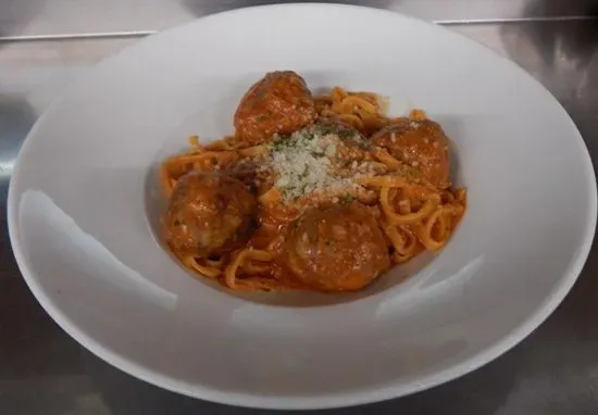 Linguini and Meatballs