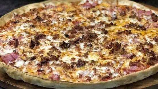 Canadian Bacon and Cheddar Specialty Pizza (12' Medium)