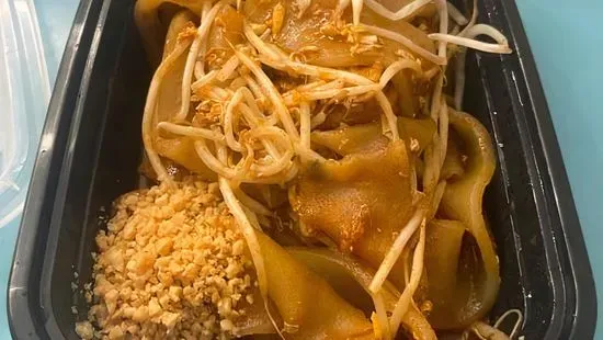 4. Pad Thai Noodles