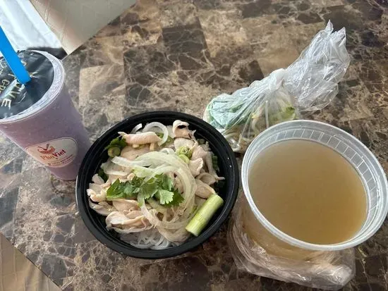 P7. Pho Chicken (Phở Gà)