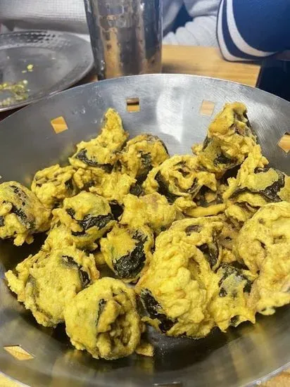 Cut Mirchi Pakoras