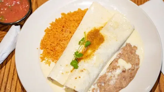 Dos Amigos Burrito