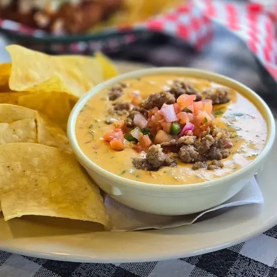 Alligator Queso and Chips