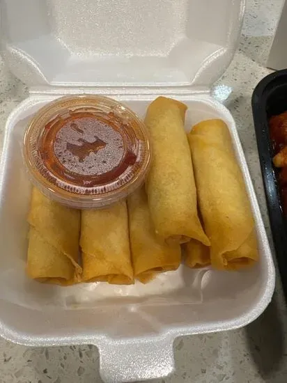 Thai Style Mini Spring Rolls (6)