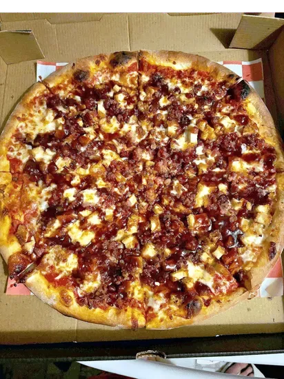 BBQ Chicken Pizza Medium