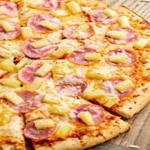 MED GF Hawaiian Pizza