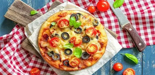 Mozzarella Pizza With Three Toppings
