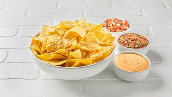 Queso and Chips