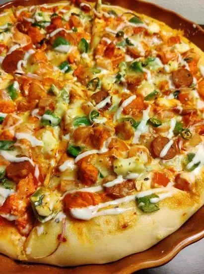 Butter Chicken Pizza